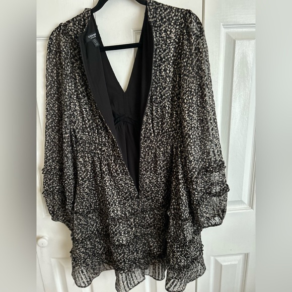 Ever New flounced ditsy print dress - Picture 14 of 16